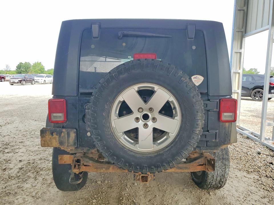 58613786 :رقم المزاد ، 1J4BA3H16AL191051 vin ، 2010 Jeep Wrangler Unlimited مزاد بيع