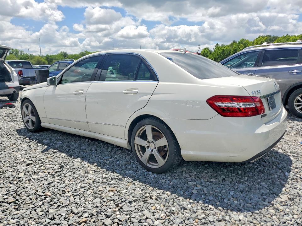 54441186 :رقم المزاد ، WDDHF8HB6AA161024 vin ، 2010 Mercedes-benz E مزاد بيع