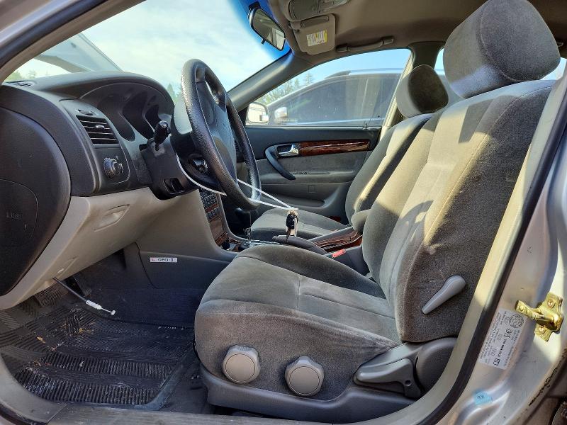 58558066 :رقم المزاد ، KL5VD52L44B106627 vin ، 2004 Suzuki Verona مزاد بيع