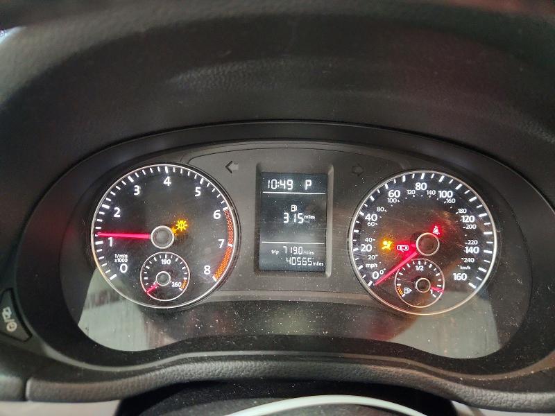 58389186 :رقم المزاد ، 1VWAT7A31FC111030 vin ، 2015 Volkswagen Passat مزاد بيع