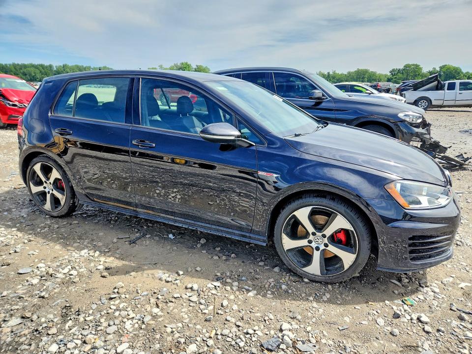 55347356 :رقم المزاد ، 3VW4T7AU4HM025590 vin ، 2017 Volkswagen Gti مزاد بيع