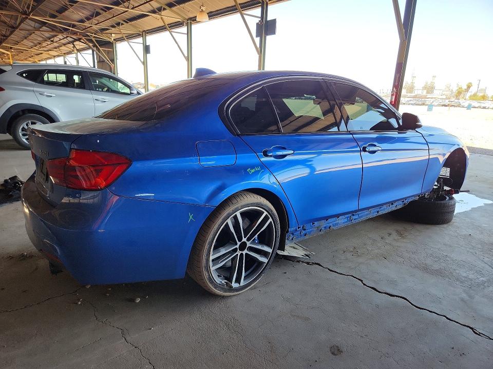 56703636 :رقم المزاد ، WBA8B7C58JA411894 vin ، 2018 Bmw 340 مزاد بيع
