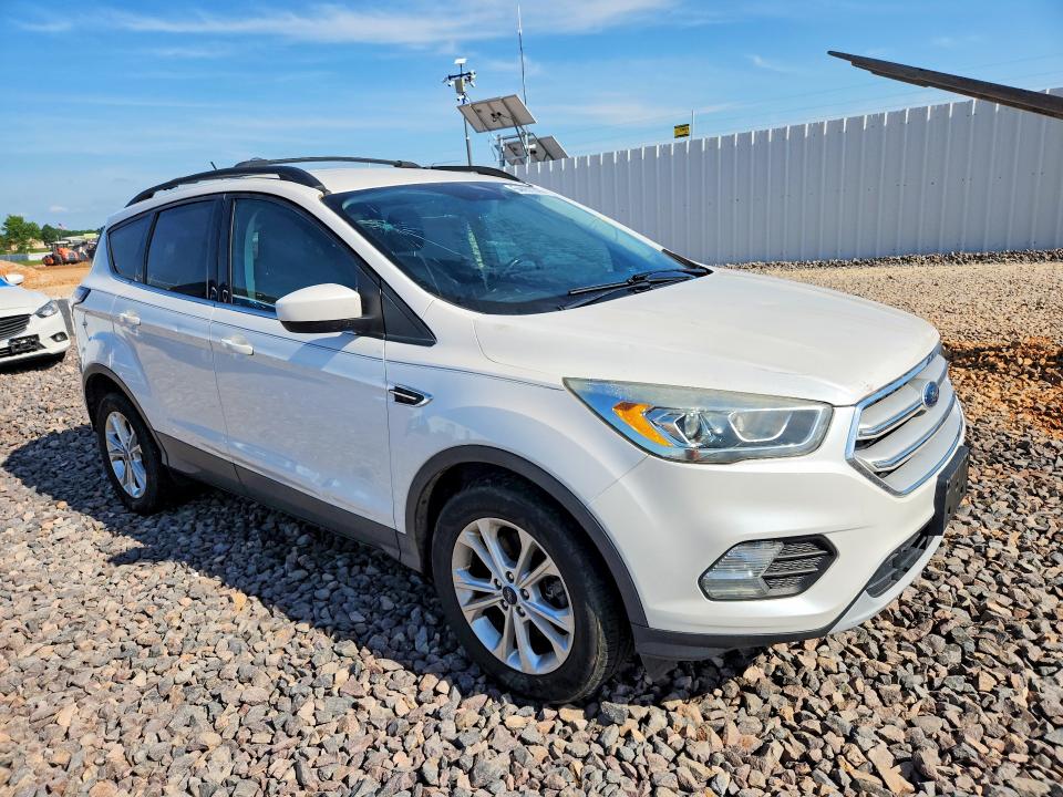 2018 Ford Escape მანქანა იყიდება აუქციონზე, vin: 1FMCU9HD4JUA38866, აუქციონის ნომერი: 54451216