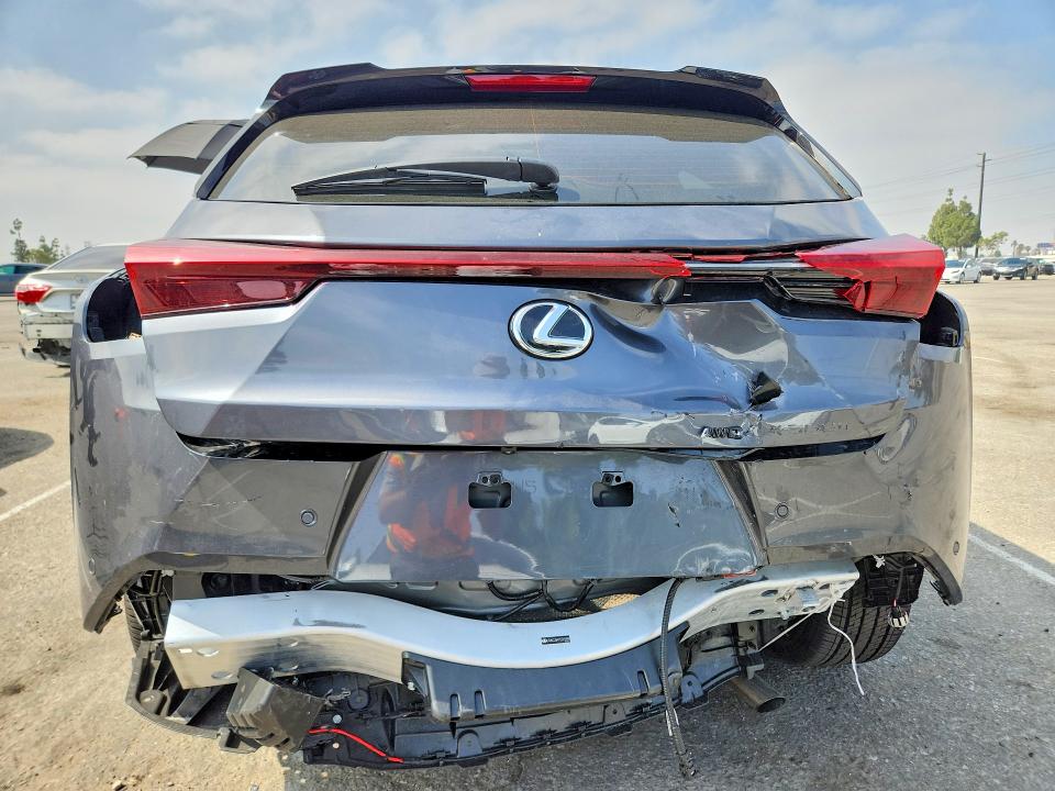 2026 Lexus Ux 300h მანქანა იყიდება აუქციონზე, vin: JTHUCJDH4T2015994, აუქციონის ნომერი: 58963576