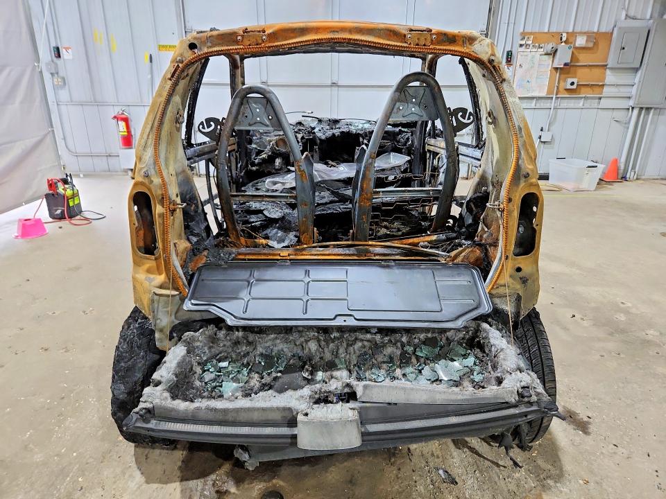 2008 Smart Fortwo მანქანა იყიდება აუქციონზე, vin: WMEEJ31X88K136295, აუქციონის ნომერი: 59133016