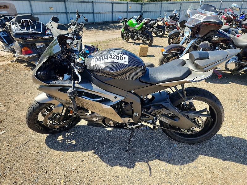 56044266 :رقم المزاد ، JYARJ16E7CA023654 vin ، 2012 Yamaha Yzfr6 مزاد بيع