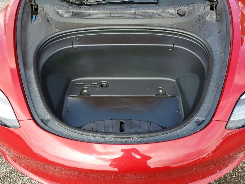 54420886 :رقم المزاد ، 5YJ3E1EB1JF126997 vin ، 2018 Tesla Model 3 مزاد بيع