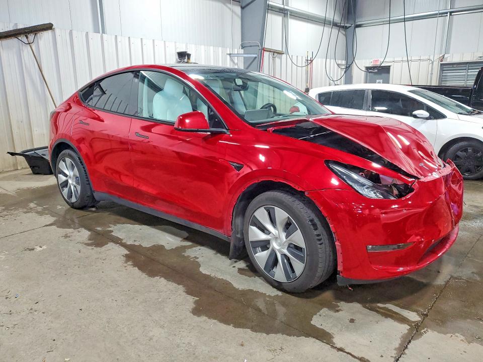 56820766 :رقم المزاد ، 5YJYGDEE3MF243173 vin ، 2021 Tesla Model Y مزاد بيع