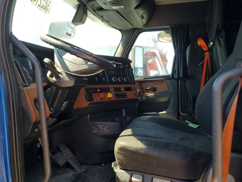 2018 Freightliner Cascadia 126 მანქანა იყიდება აუქციონზე, vin: 3AKJHHDR5JSJT3984, აუქციონის ნომერი: 58221496