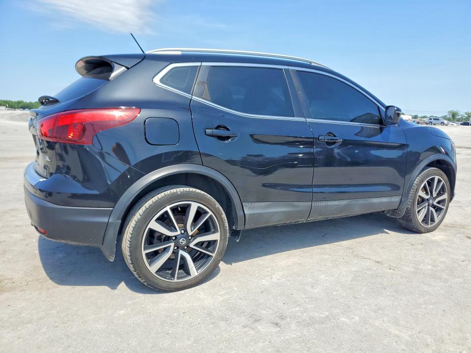 2018 Nissan Rogue Sport მანქანა იყიდება აუქციონზე, vin: JN1BJ1CP8JW151321, აუქციონის ნომერი: 55393166