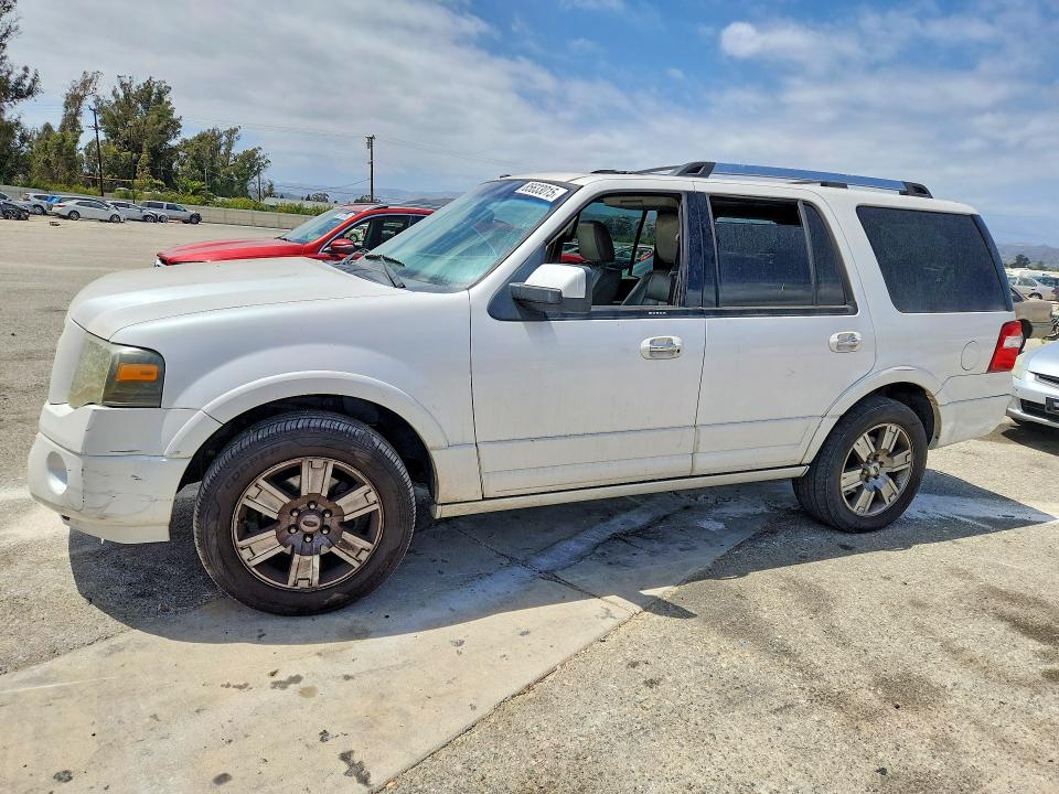 Продажа на аукционе авто 2010 Ford Expedition, vin: 1FMJU2A55AEB56856, номер лота: 85633015