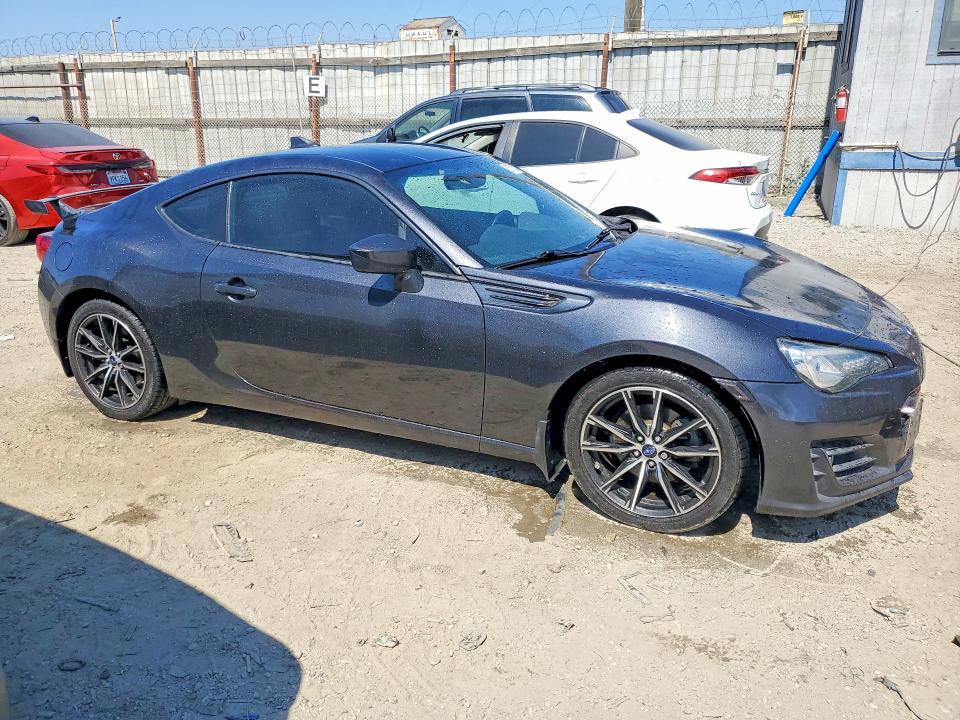 57677206 :رقم المزاد ، JF1ZCAC12H8600451 vin ، 2017 Subaru Brz مزاد بيع