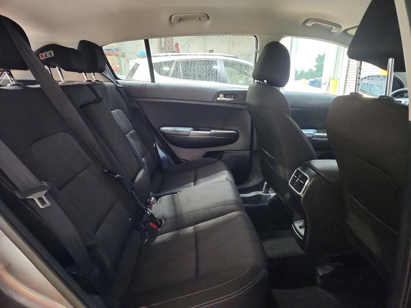 56521236 :رقم المزاد ، KNDPMCAC3H7120035 vin ، 2017 Kia Sportage مزاد بيع