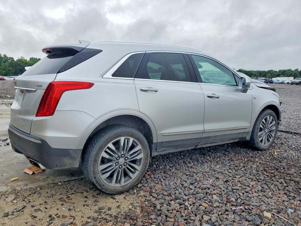 58827826 :رقم المزاد ، 1GYKNFRS6KZ134392 vin ، 2019 Cadillac Xt5 مزاد بيع