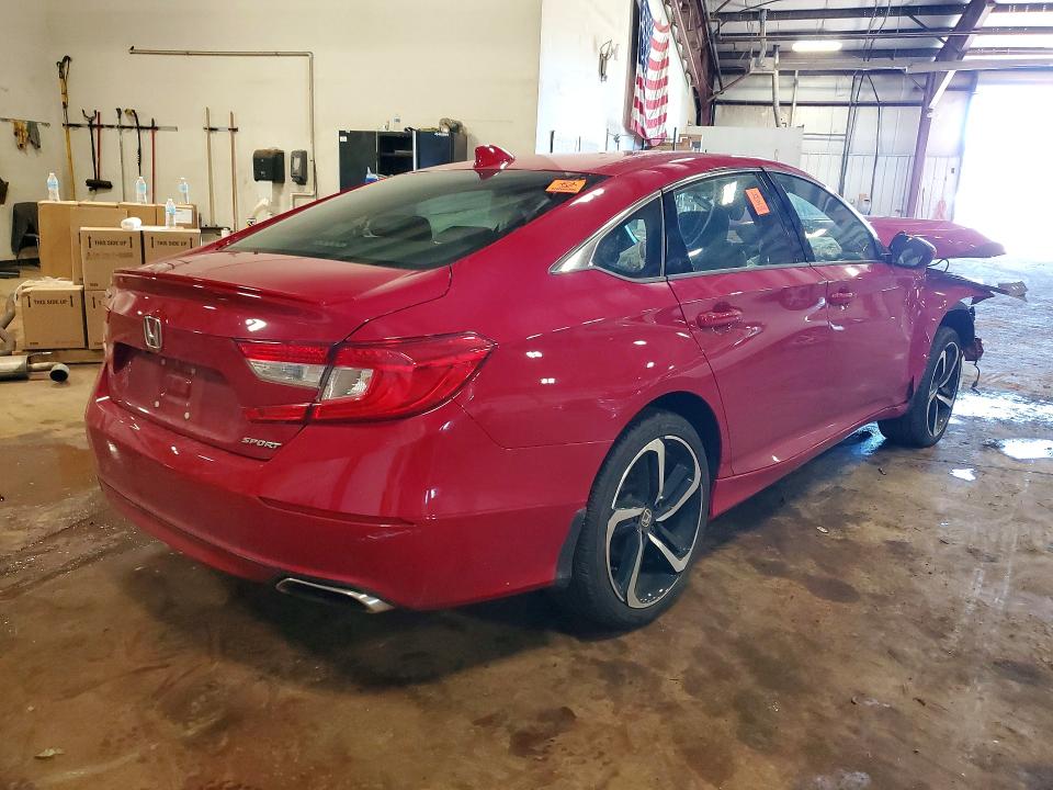 57001936 :رقم المزاد ، 1HGCV1F35JA207552 vin ، 2018 Honda Accord مزاد بيع
