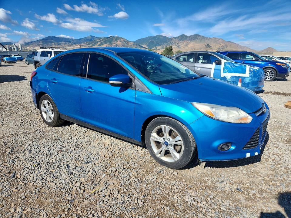 2013 Ford Focus მანქანა იყიდება აუქციონზე, vin: 1FADP3F23DL372644, აუქციონის ნომერი: 58794576