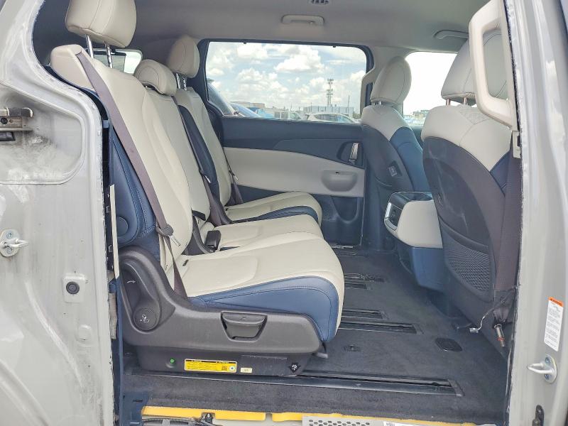 Продаж на аукціоні авто 2025 Kia Carnival, vin: KNDNC5K39S6536592, номер лоту: 56780876