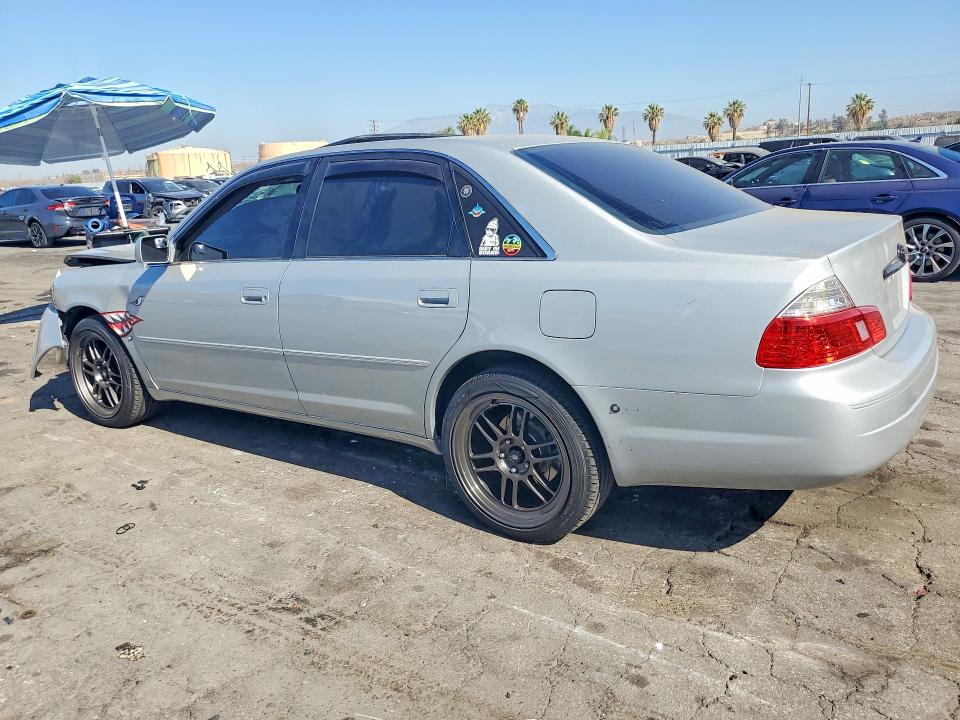 56218696 :رقم المزاد ، 4T1BF28B33U323993 vin ، 2003 Toyota Avalon مزاد بيع