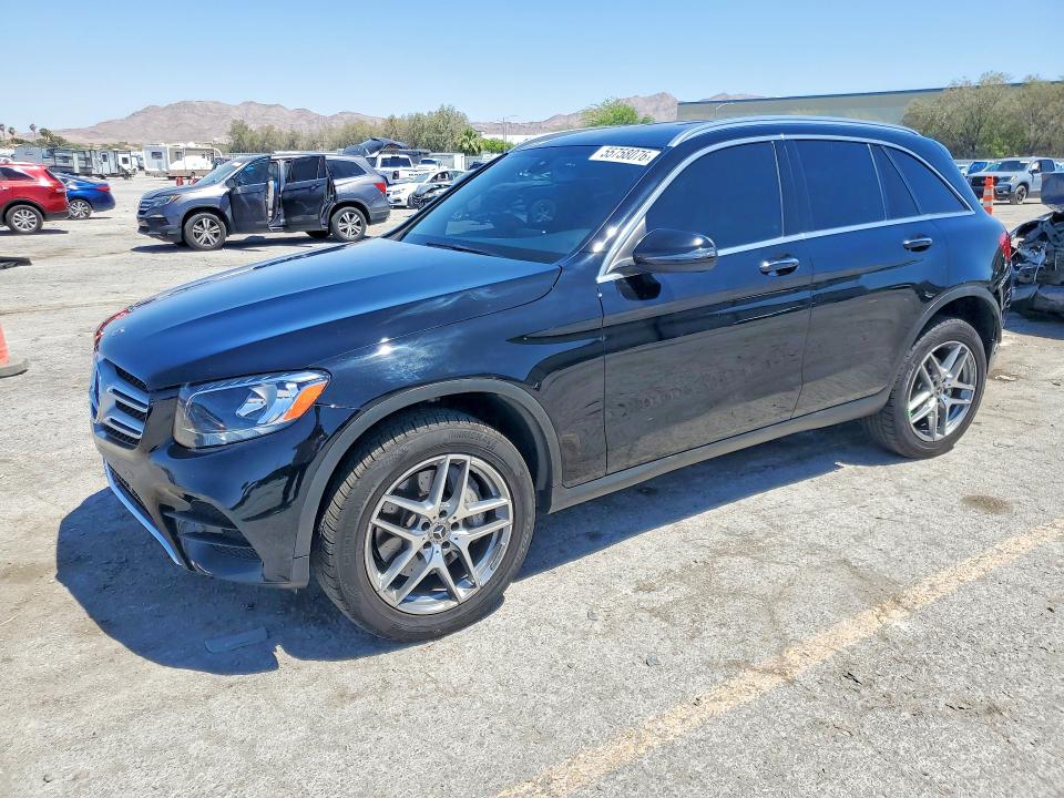 55758076 :رقم المزاد ، WDC0G4JB3JV069010 vin ، 2018 Mercedes-benz Glc مزاد بيع