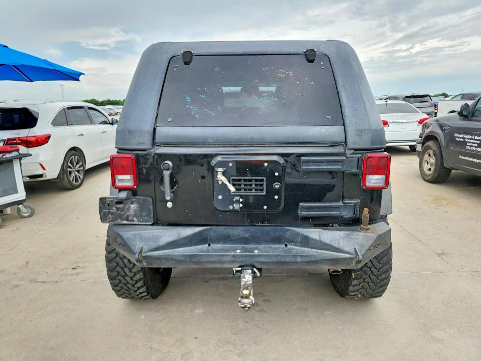 Продажа на аукционе авто 2015 Jeep Wrangler Unlimited, vin: 1C4BJWDG8FL605133, номер лота: 56980186