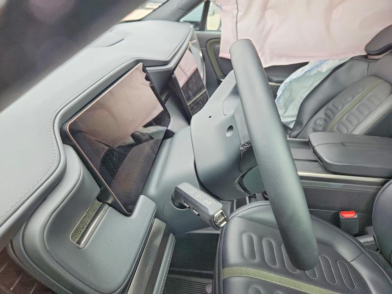 55940716 :رقم المزاد ، 7PDSGBBA2SN052850 vin ، 2025 Rivian R1s مزاد بيع