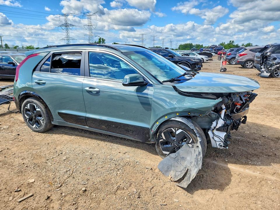 57556256 :رقم المزاد ، KNDCT3L10P5076096 vin ، 2023 Kia Niro Ev مزاد بيع