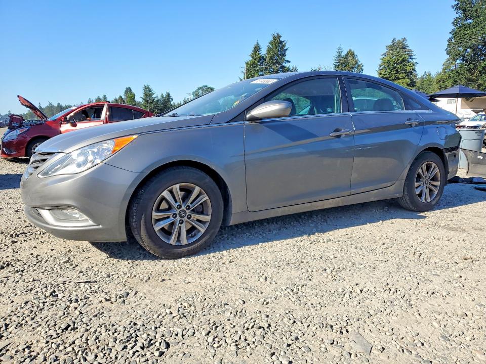 2013 Hyundai Sonata მანქანა იყიდება აუქციონზე, vin: 5NPEB4AC2DH681402, აუქციონის ნომერი: 55748866