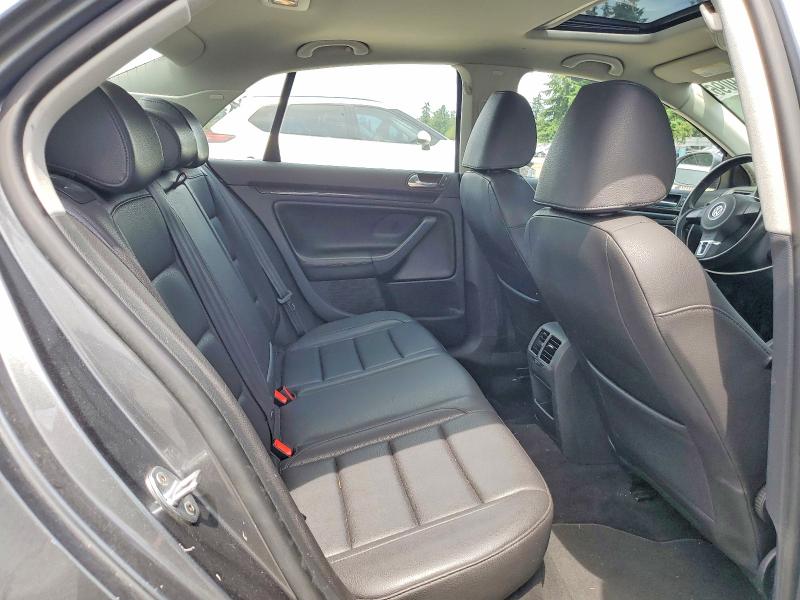 57259096 :رقم المزاد ، 3VWRZ7AJ8AM050735 vin ، 2010 Volkswagen Jetta مزاد بيع
