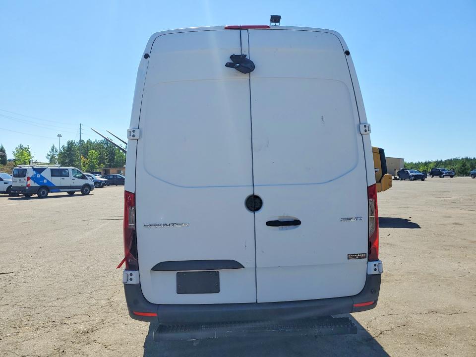 55783656 :رقم المزاد ، WD4PF1ED0KT013658 vin ، 2019 Mercedes-benz Sprinter مزاد بيع