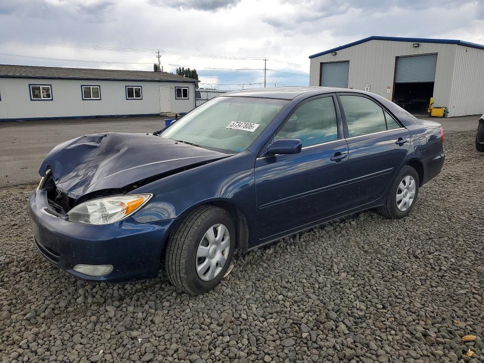 57347806 :رقم المزاد ، JTDBE32K720003457 vin ، 2002 Toyota Camry مزاد بيع