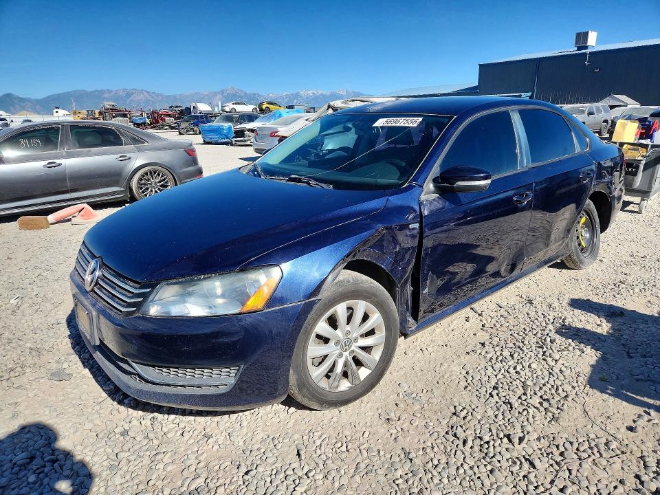 56967556 :رقم المزاد ، 1VWAT7A38EC075402 vin ، 2014 Volkswagen Passat مزاد بيع