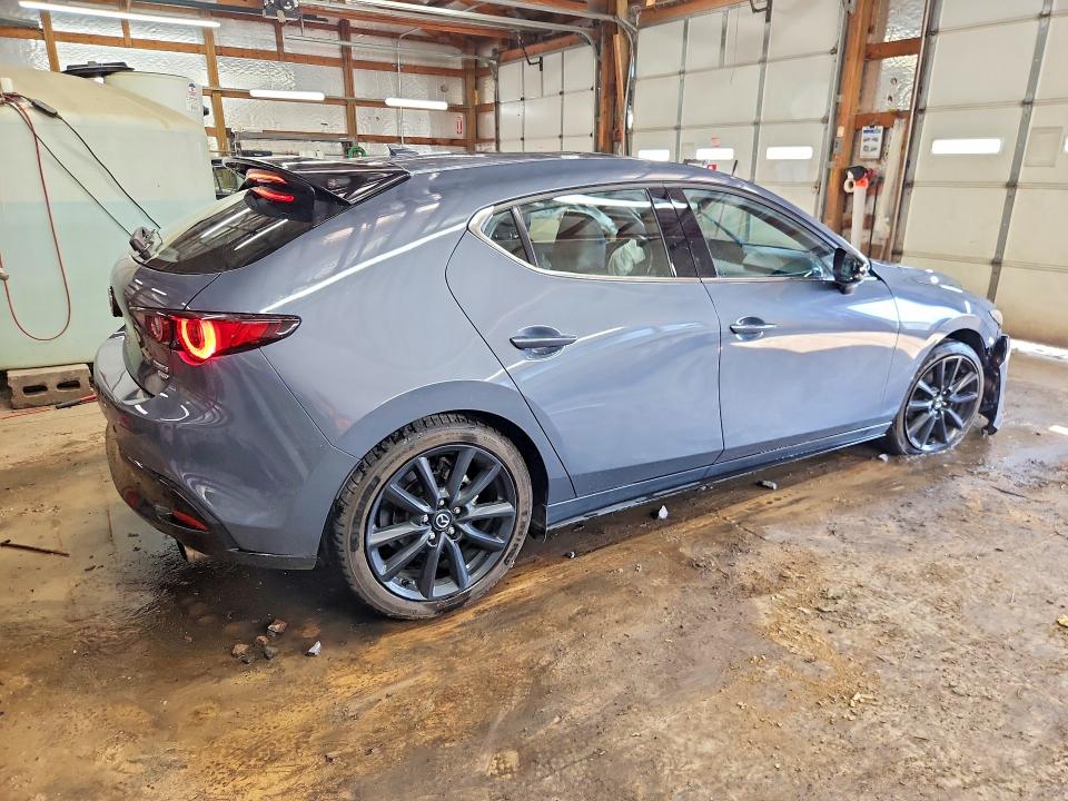 55862676 :رقم المزاد ، JM1BPBNY1P1602781 vin ، 2023 Mazda 3 مزاد بيع