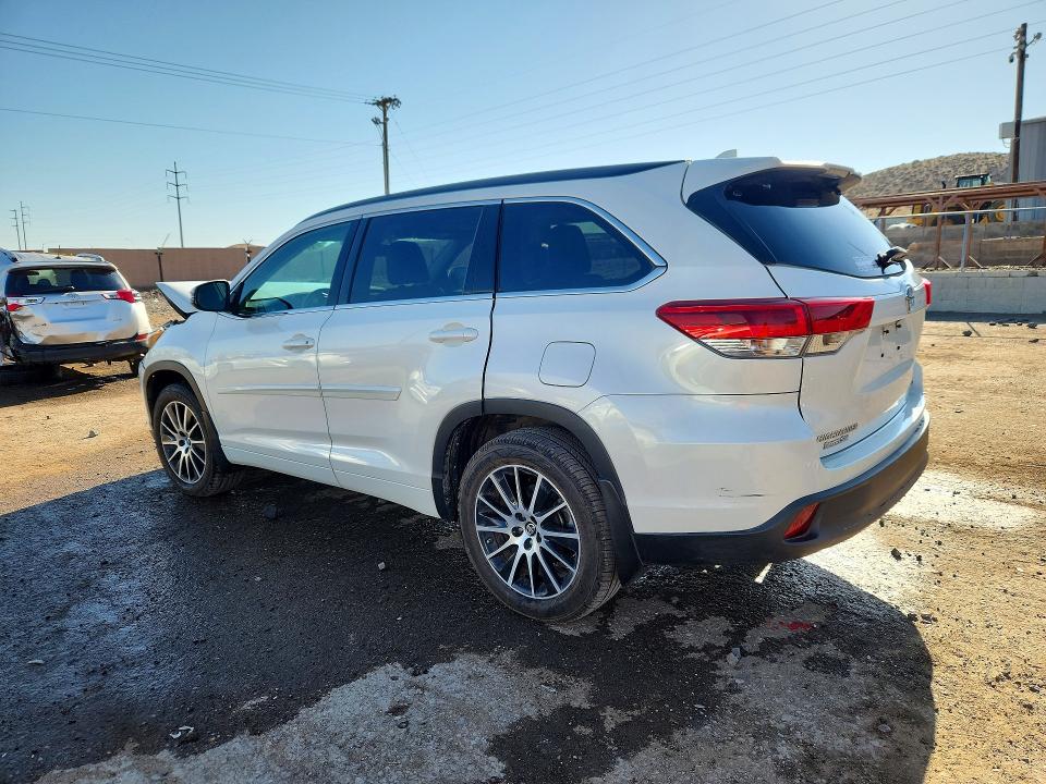 Aukcja sprzedaży 2018 Toyota Highlander, vin: 5TDJZRFH0JS551636, numer aukcji: 58052536