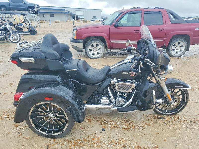 Продажа на аукционе авто 2025 Harley-davidson Flhtcutg, vin: 1HD1MAF1XSB854918, номер лота: 57202006