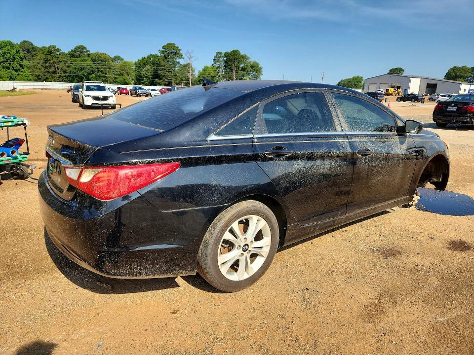 55639876 :رقم المزاد ، 5NPEB4AC1CH318510 vin ، 2012 Hyundai Sonata مزاد بيع