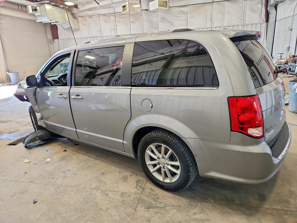 56831506 :رقم المزاد ، 2C4RDGCG8LR153233 vin ، 2020 Dodge Grand Caravan مزاد بيع