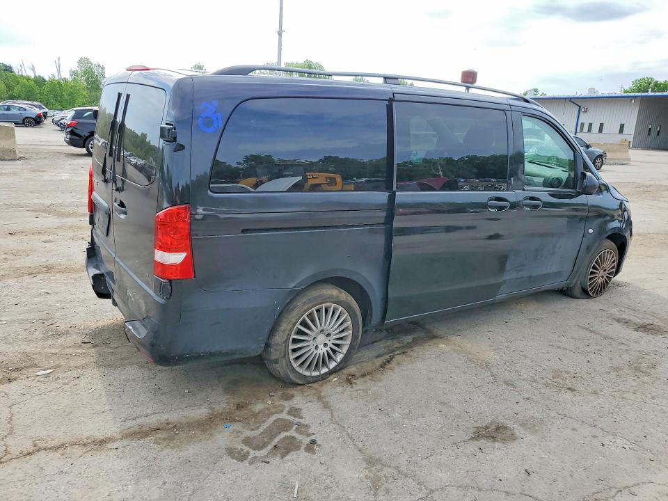 56561516 :رقم المزاد ، WDAPG2EE4H3310918 vin ، 2017 Mercedes-benz Metris مزاد بيع