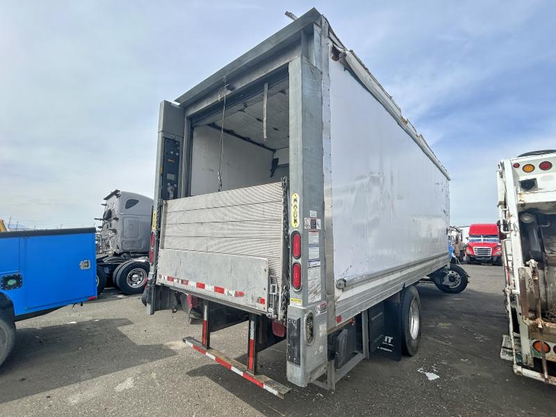 Продажа на аукционе авто 2025 Freightliner M2, vin: 3ALACXFC3SDWD6749, номер лота: 58476196