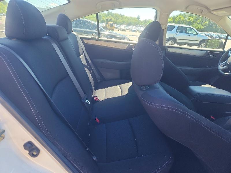 58597156 :رقم المزاد ، 4S3BNAF6XH3051589 vin ، 2017 Subaru Legacy مزاد بيع