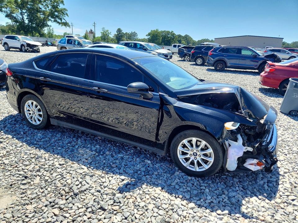 56036136 :رقم المزاد ، 3FA6P0G70GR398058 vin ، 2016 Ford Fusion مزاد بيع