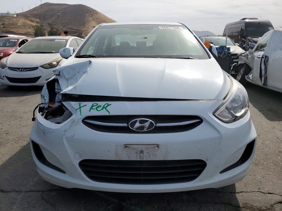 55677536 :رقم المزاد ، KMHCT4AE6FU922047 vin ، 2015 Hyundai Accent مزاد بيع