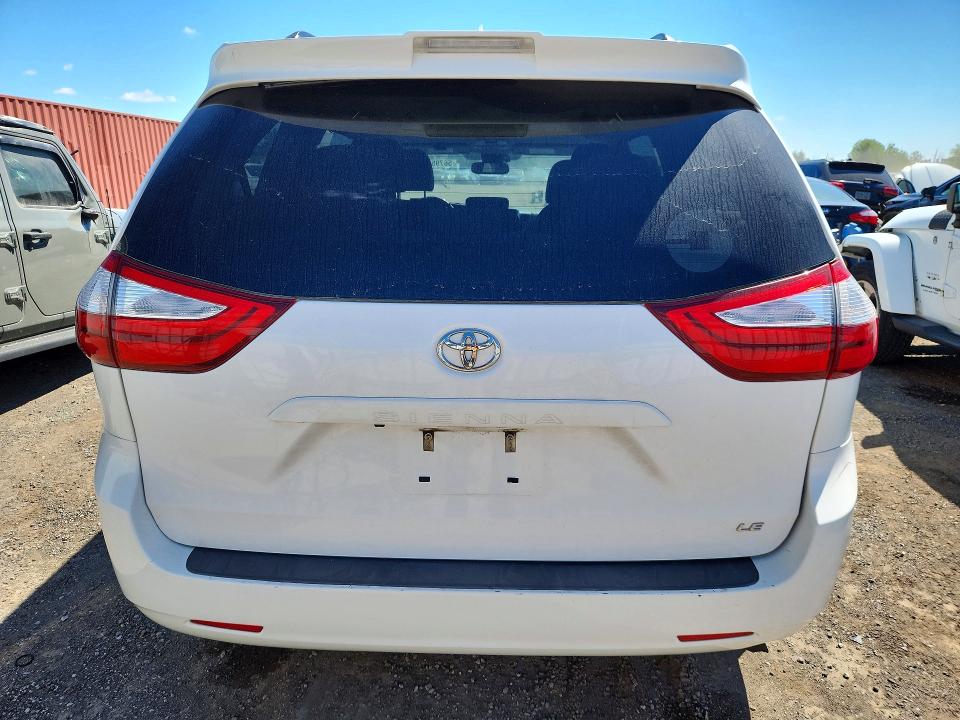 56795136 :رقم المزاد ، 5TDKZ3DCXJS963457 vin ، 2018 Toyota Sienna مزاد بيع
