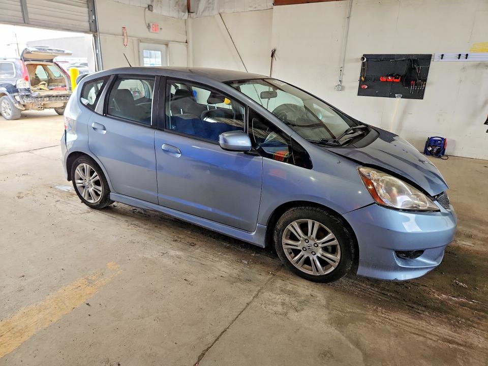 57651636 :رقم المزاد ، JHMGE8G5XBC005755 vin ، 2011 Honda Fit مزاد بيع