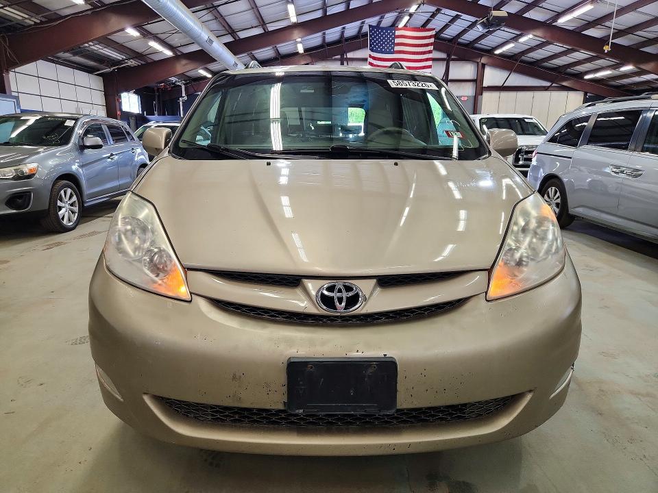58573226 :رقم المزاد ، 5TDZK22C47S030467 vin ، 2007 Toyota Sienna مزاد بيع