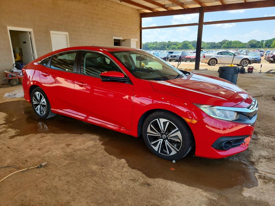 Auction sale of the 2016 Honda Civic, vin: 2HGFC1F71GH645789, lot number: 58453886