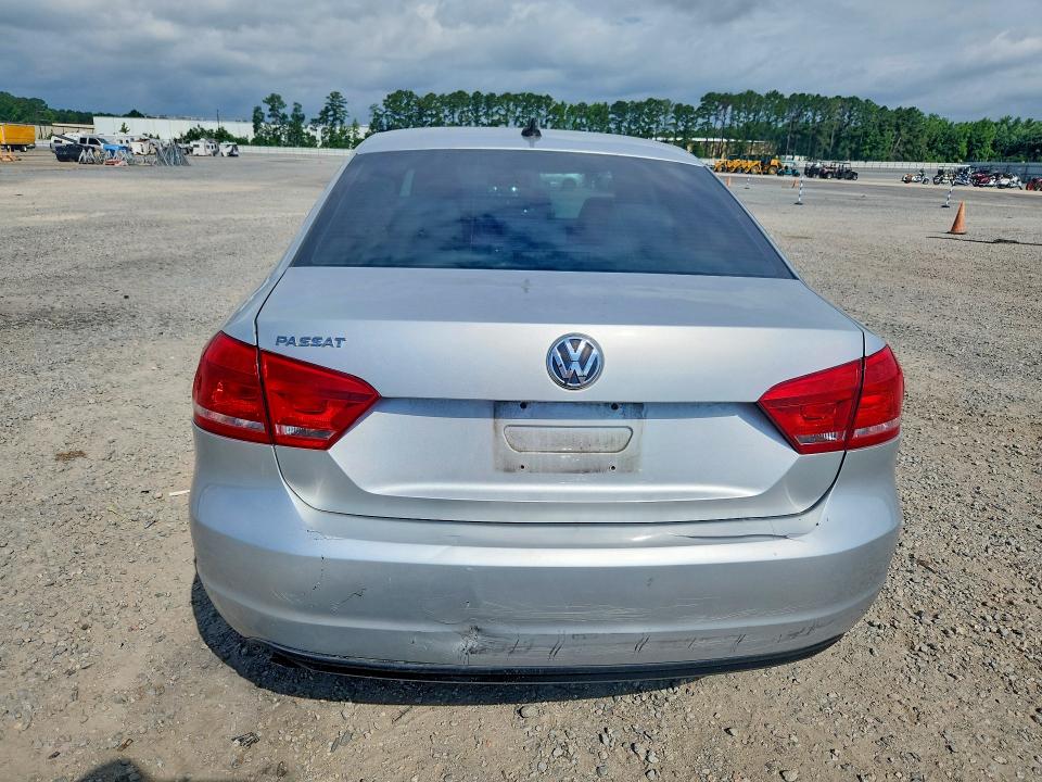 58377856 :رقم المزاد ، 1VWAH7A35DC140268 vin ، 2013 Volkswagen Passat مزاد بيع