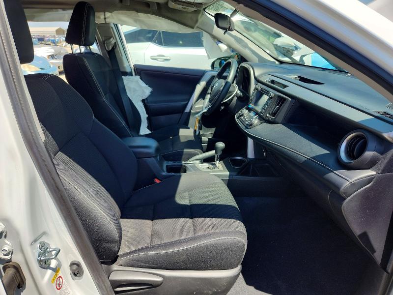 57317626 :رقم المزاد ، 2T3RFREV1HW672798 vin ، 2017 Toyota Rav4 مزاد بيع