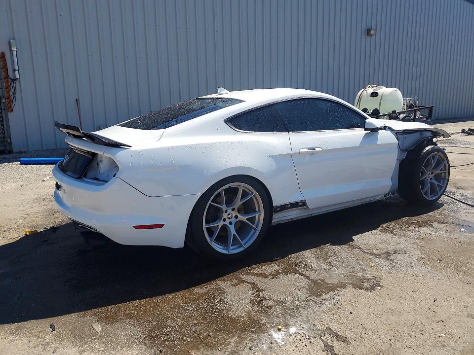 55976596 :رقم المزاد ، 1FA6P8CF1L5170675 vin ، 2020 Ford Mustang مزاد بيع