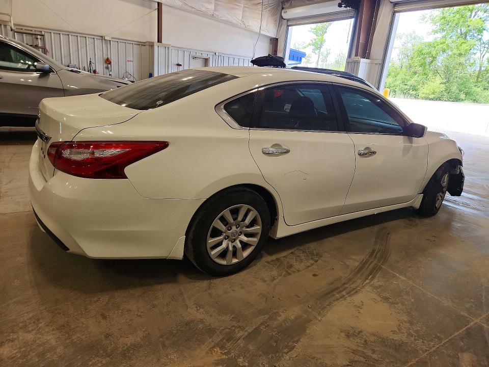 2017 Nissan Altima მანქანა იყიდება აუქციონზე, vin: 1N4AL3APXHC480993, აუქციონის ნომერი: 55735306