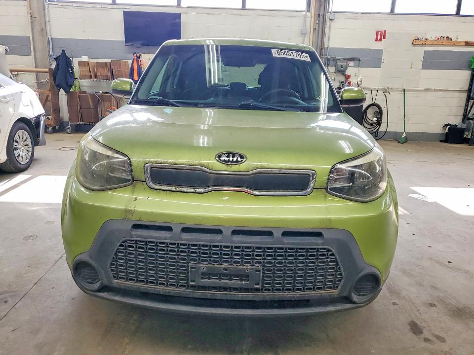 85451765 :رقم المزاد ، KNDJN2A22F7799880 vin ، 2015 Kia Soul مزاد بيع